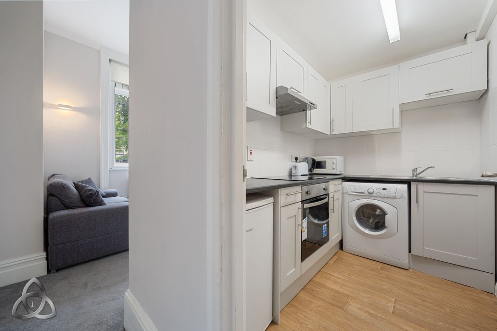 Property photo 3 of 13 Flat 6, 6 Queens Gardens W2 3Ba-5