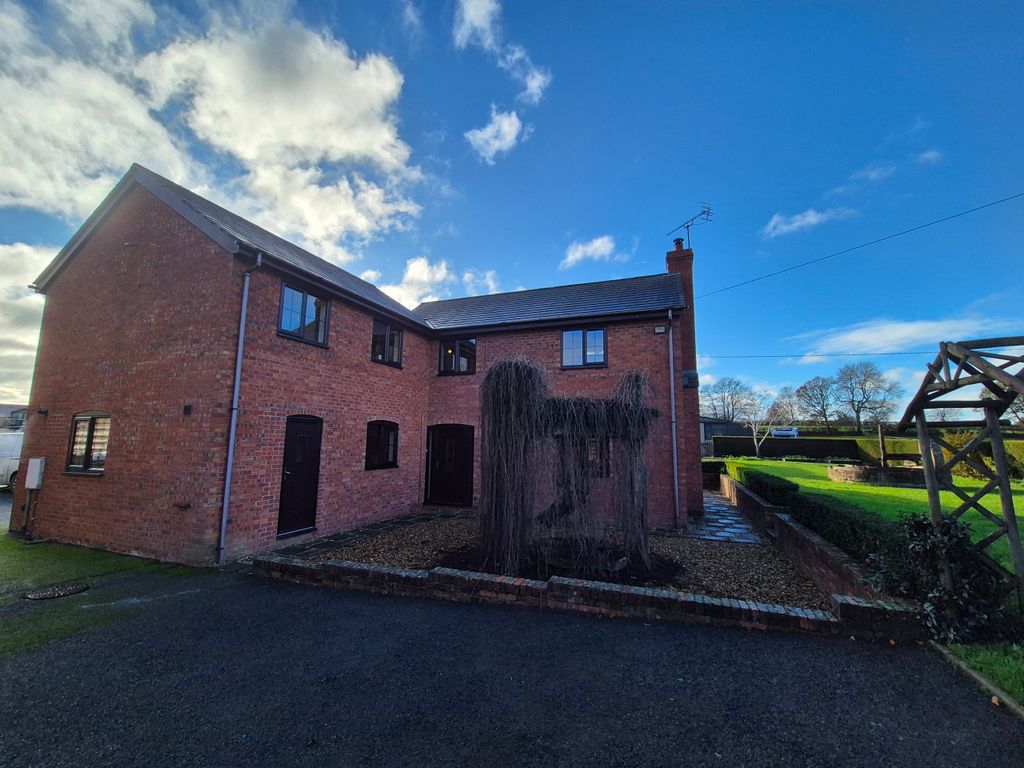 Property photo 1 of 17 Front