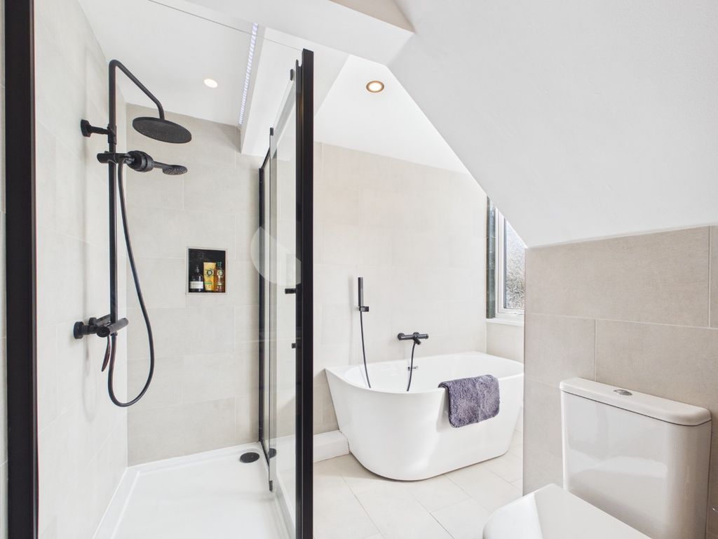 Property photo 3 of 27 4722649