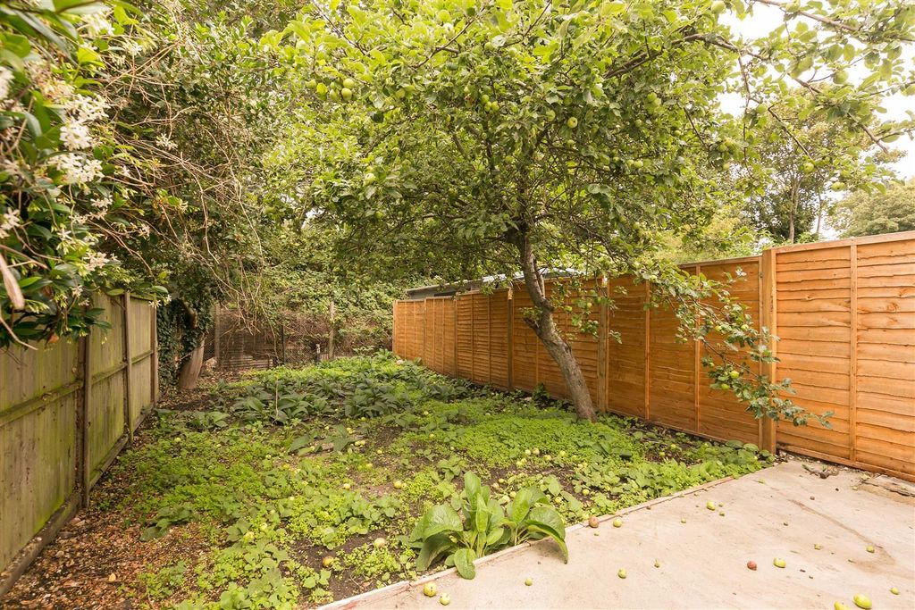 Property photo 3 of 14