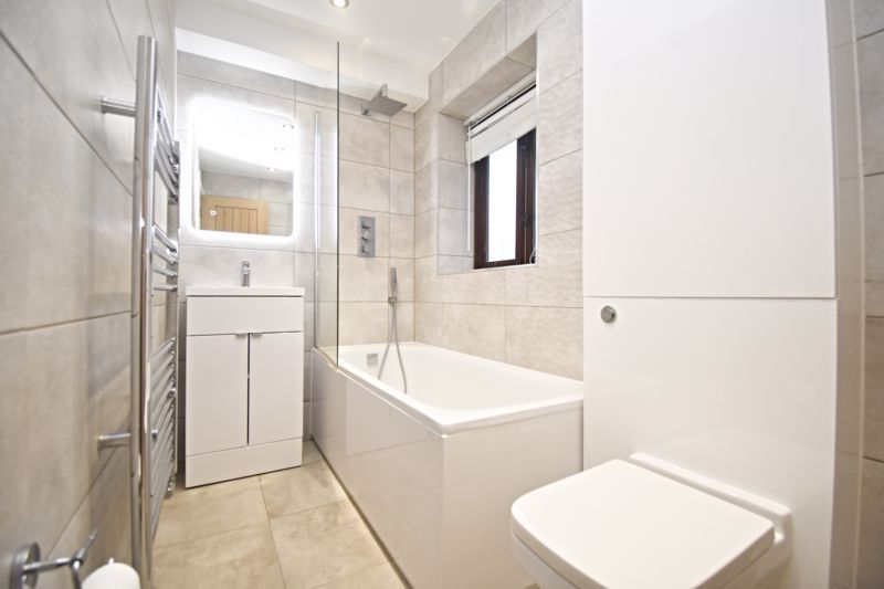 Property photo 3 of 8 Photo 1