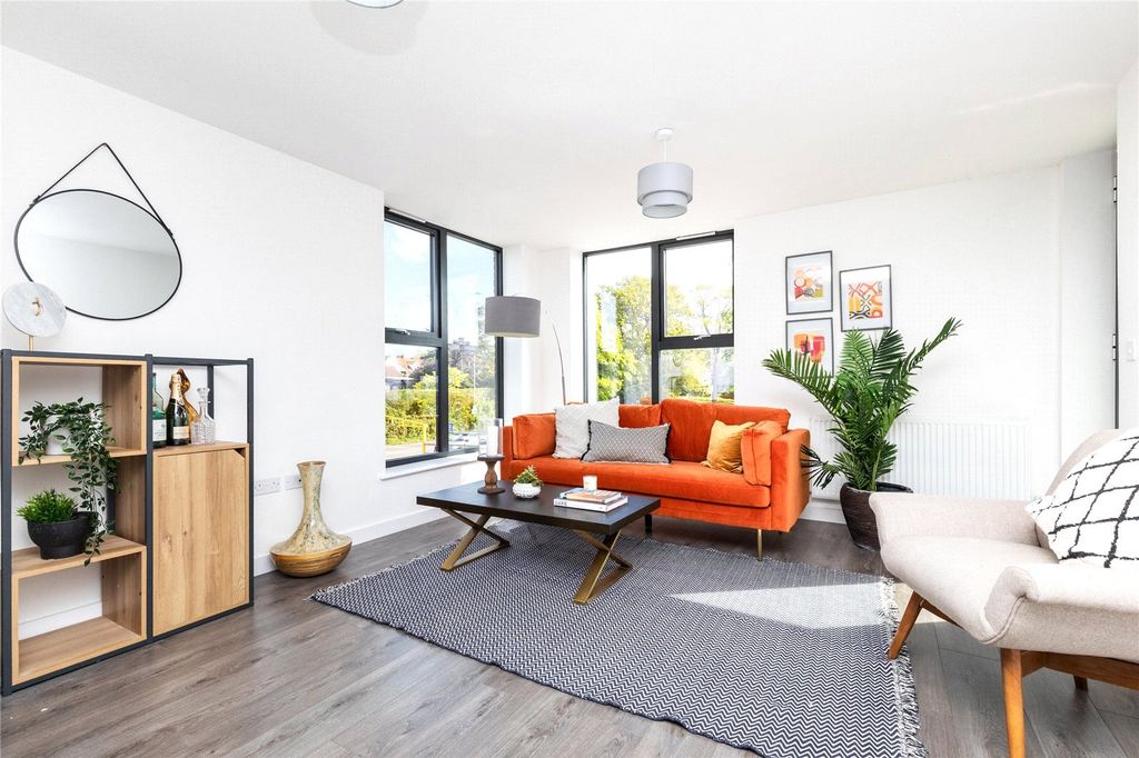 Property photo 1 of 8 Show Home Living