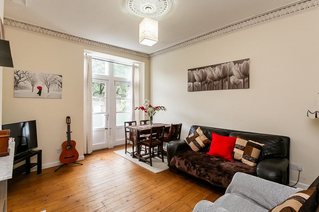 Property photo 2 of 22