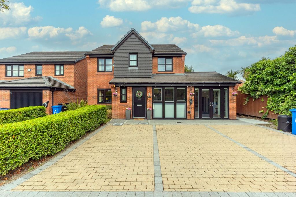 Property photo 1 of 36
