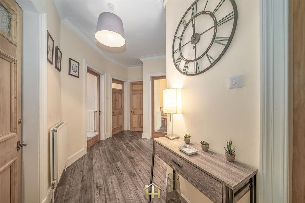 Property photo 2 of 21 51 2-R Blackness Avenue 141025 Edit (13 Of 34).Jpg