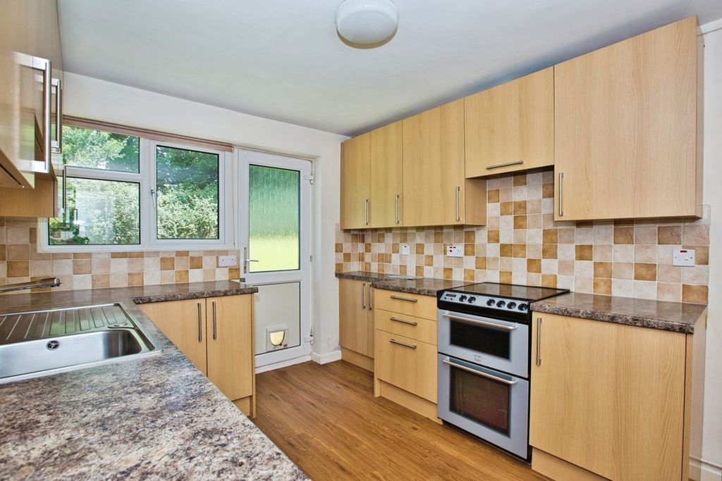 Property photo 3 of 17 Photo