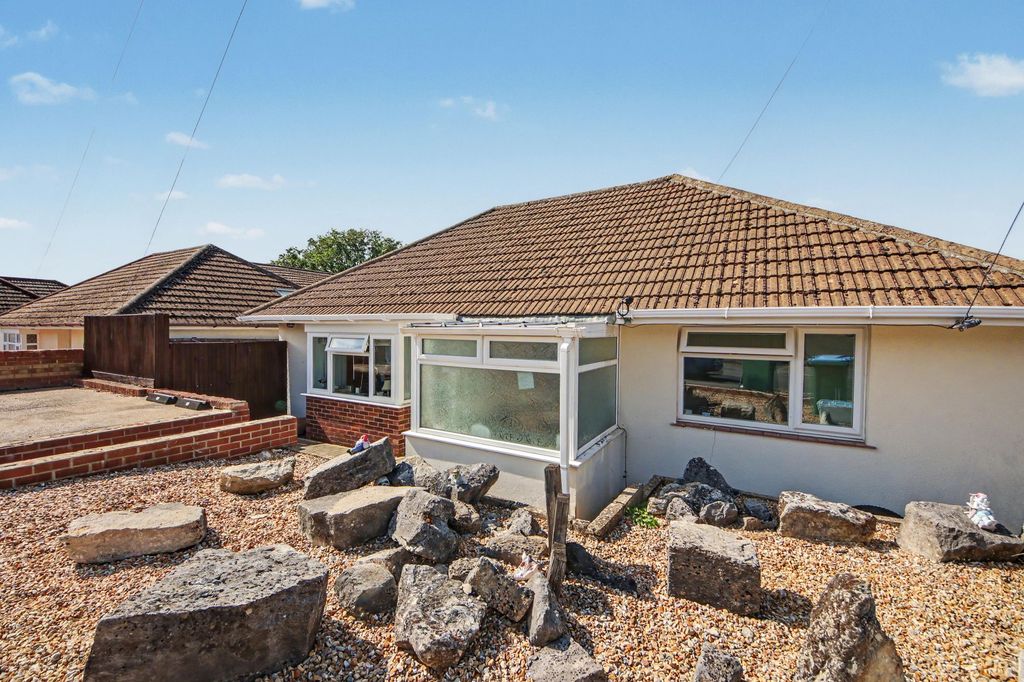 Property photo 1 of 27
