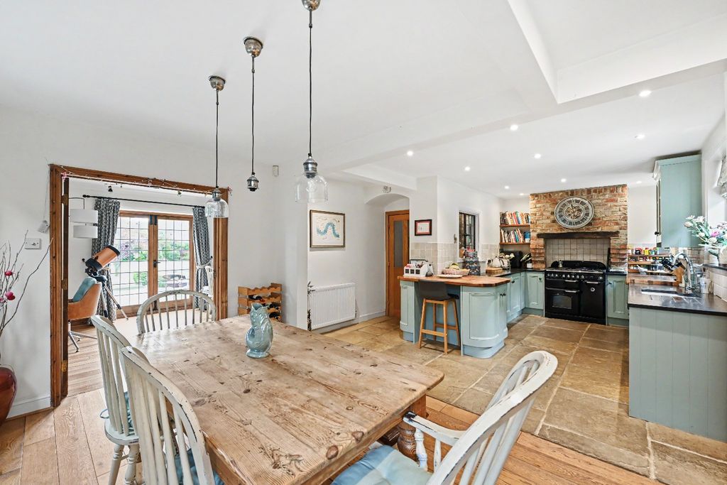 Property photo 3 of 26 5298713