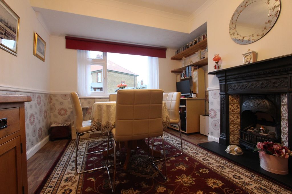 Property photo 3 of 12 Photo 3