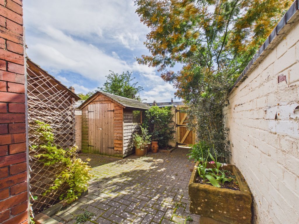 Property photo 3 of 15 Garden