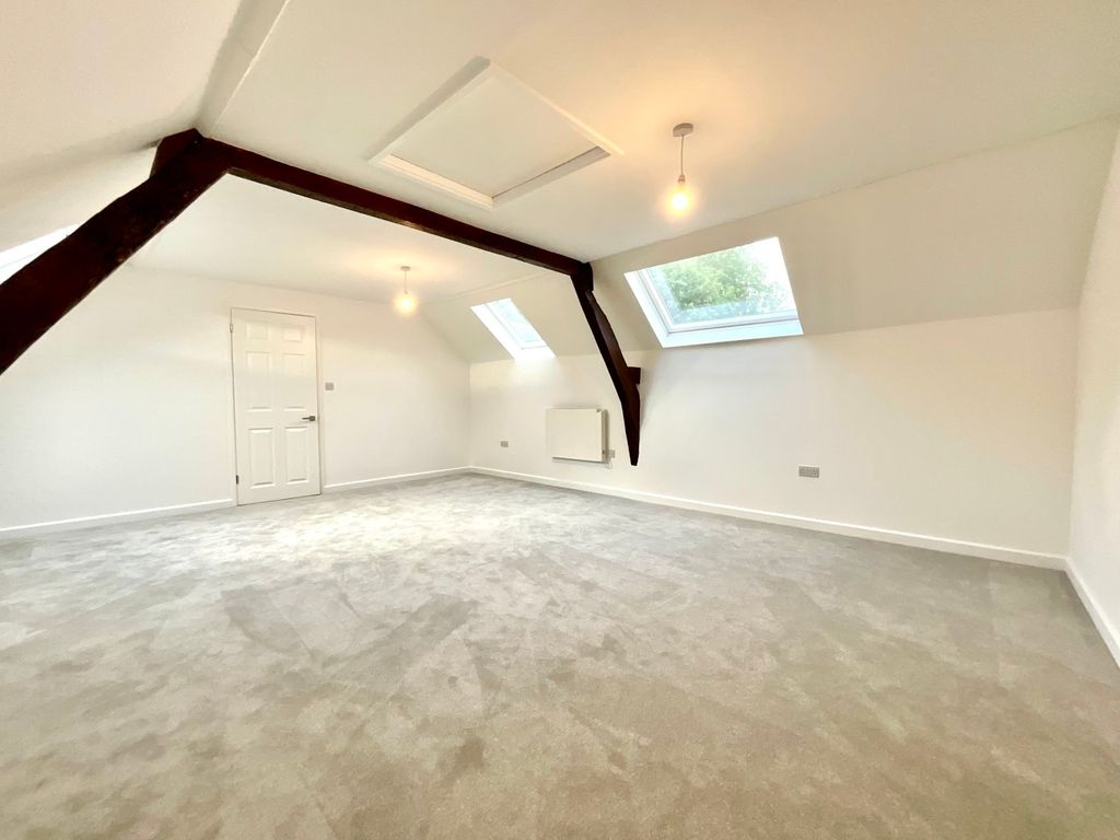 Property photo 1 of 18 Picture No. 11