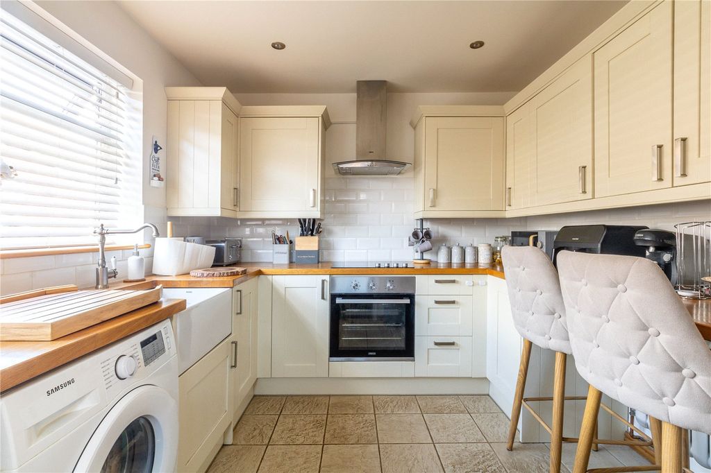 Property photo 3 of 21 Picture No. 05