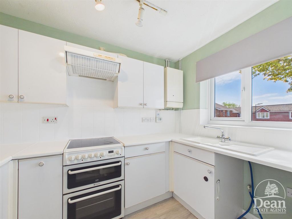 Property photo 3 of 18