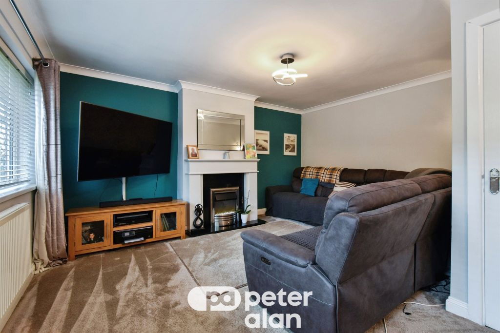 Property photo 2 of 24