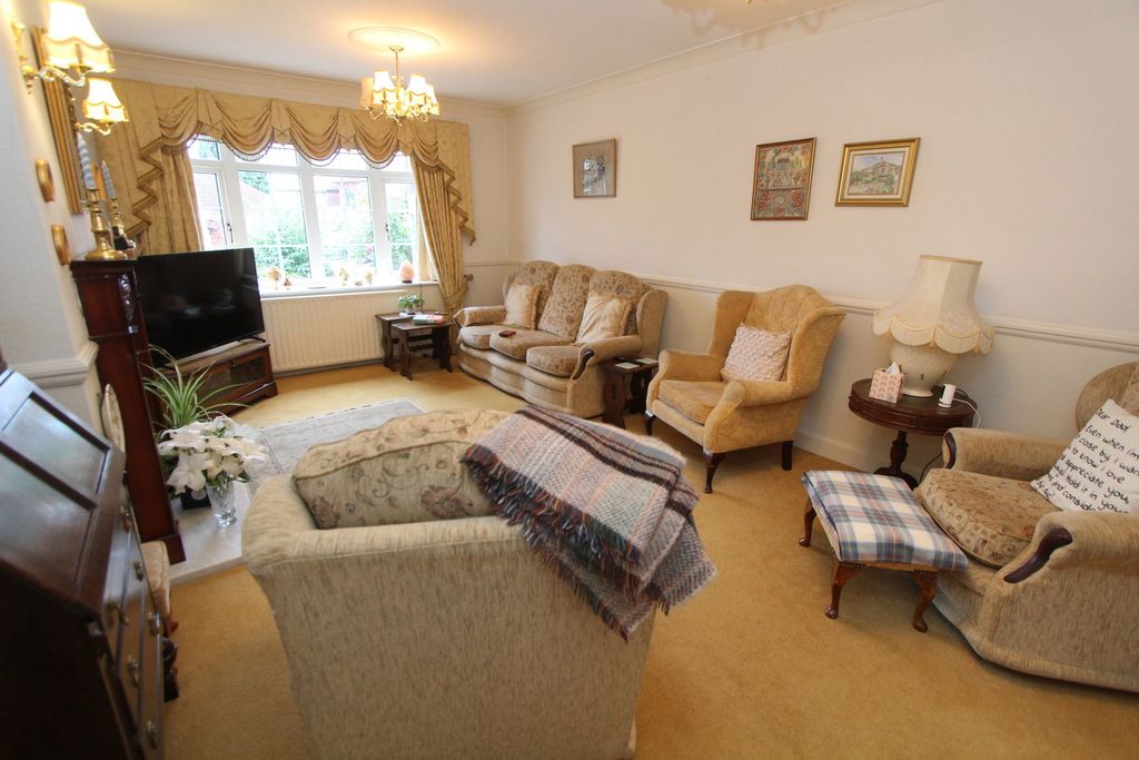 Property photo 3 of 20