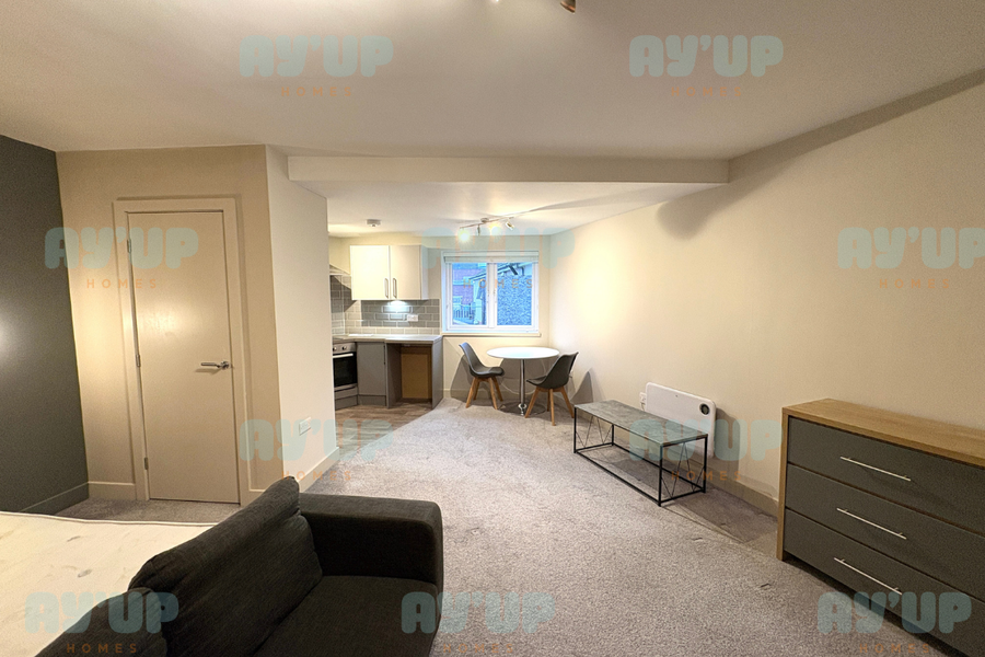 Property photo 3 of 12