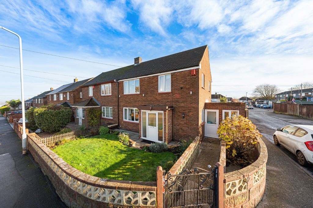 Property photo 1 of 25 4655261