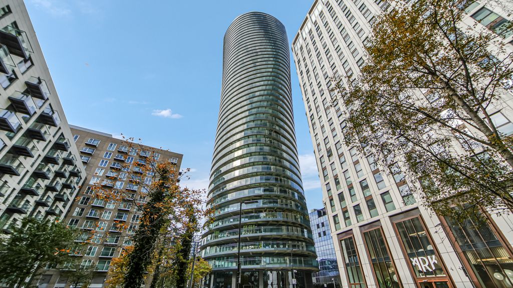 Property photo 3 of 15