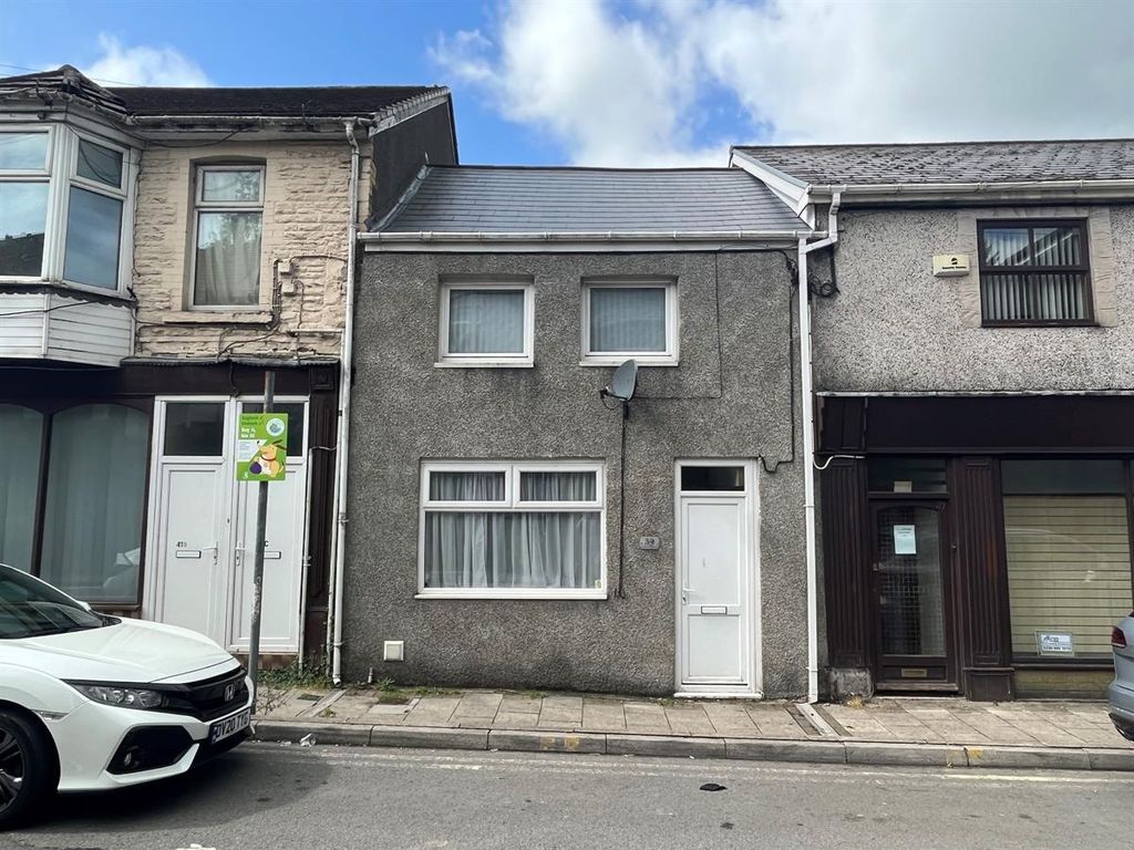 Property photo 2 of 13