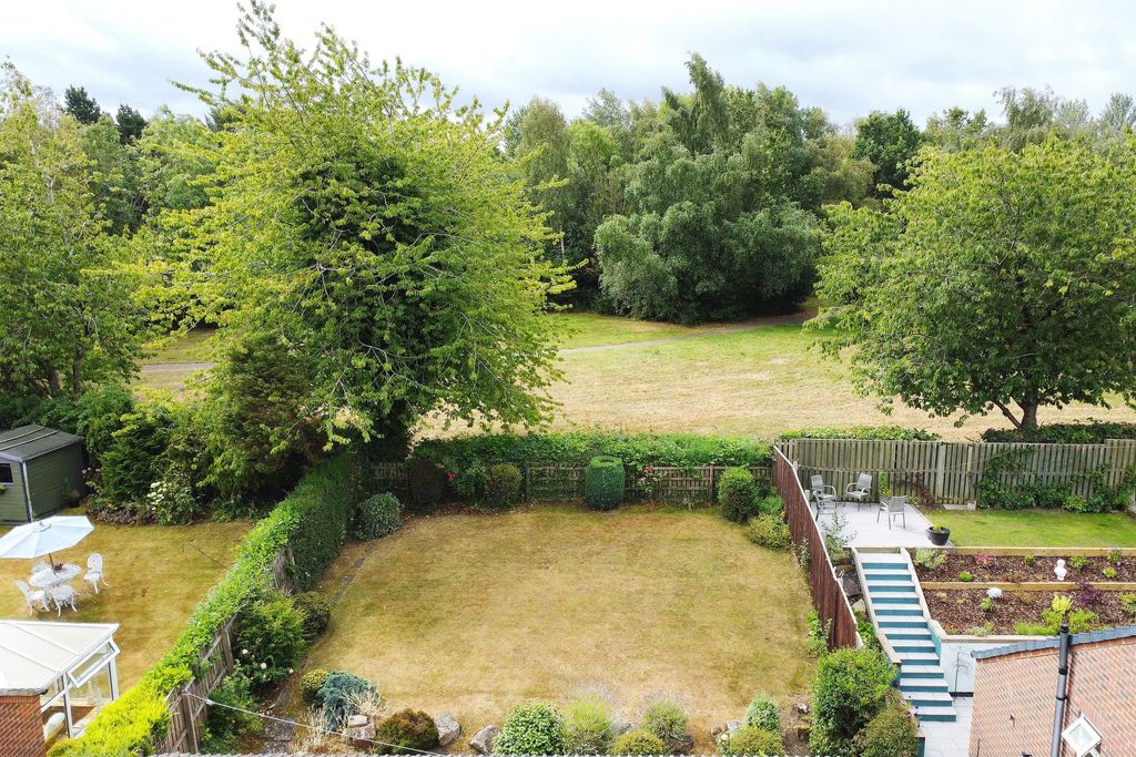 Property photo 3 of 29