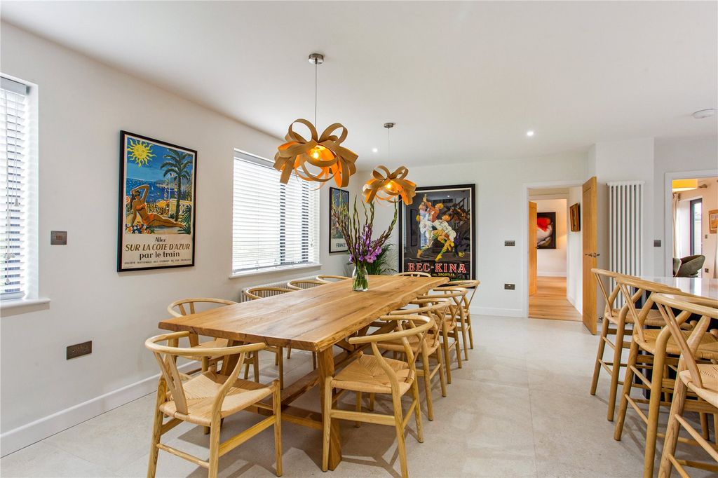 Property photo 3 of 15 Dining