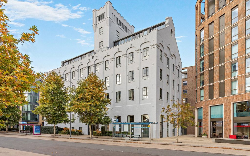 Property photo 1 of 14 Exterior