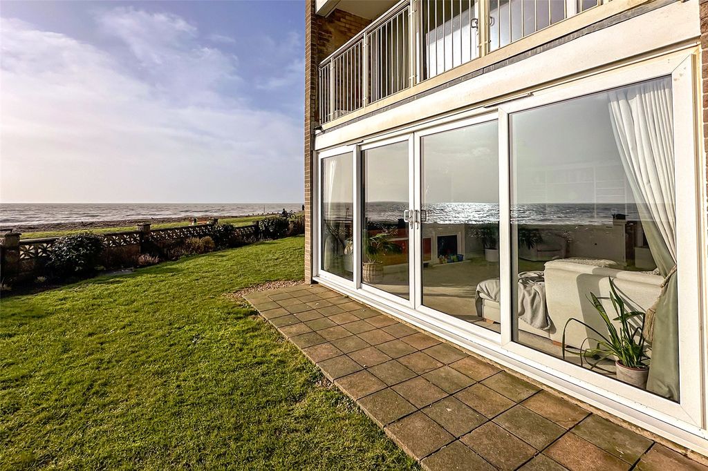 Property photo 2 of 18 Picture No. 17