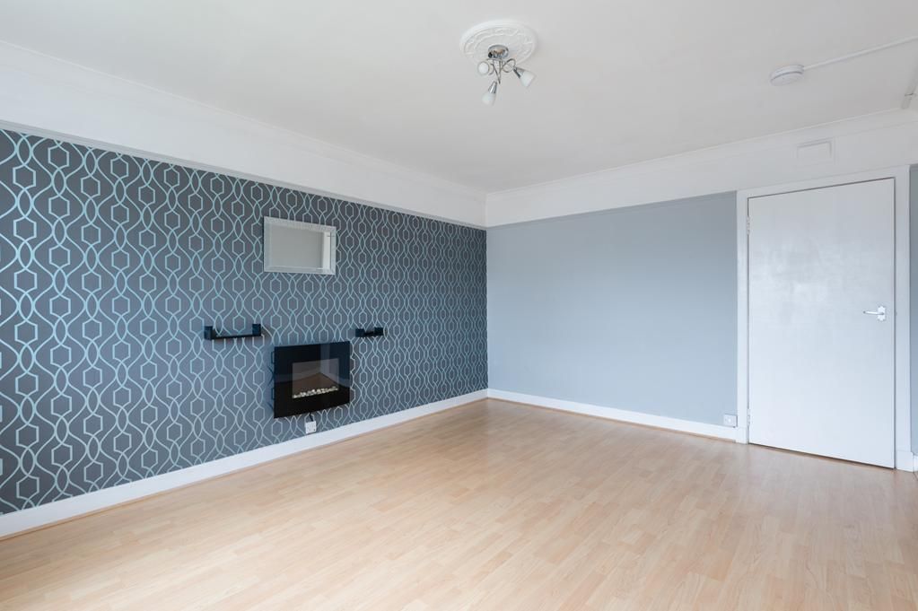 Property photo 3 of 13 Lev1497Pem Living Room Again.Jpg