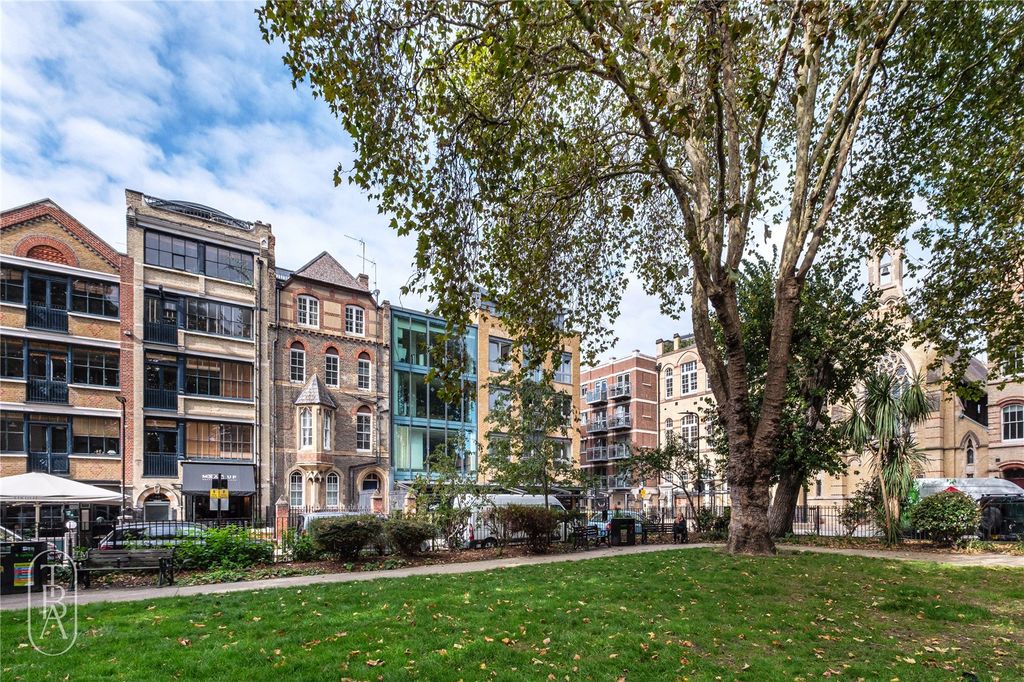 Property photo 1 of 17 Picture No. 03