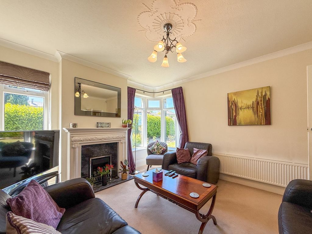 Property photo 3 of 38