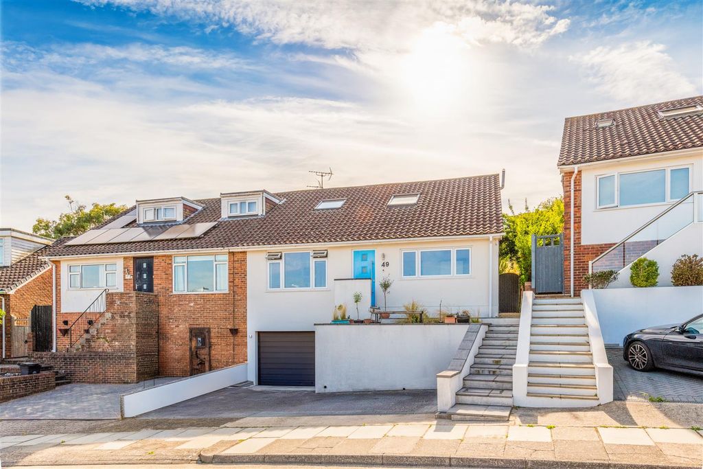Property photo 1 of 20 49 Westdene Drive-1.Jpg