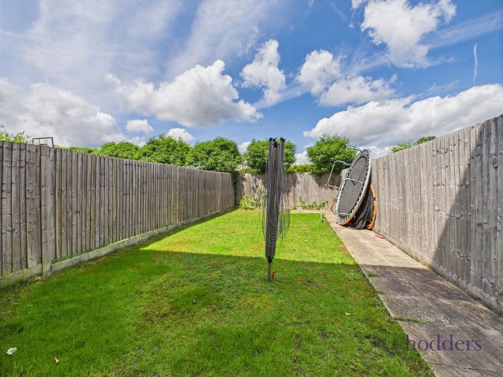 Property photo 2 of 20 Picture No. 13