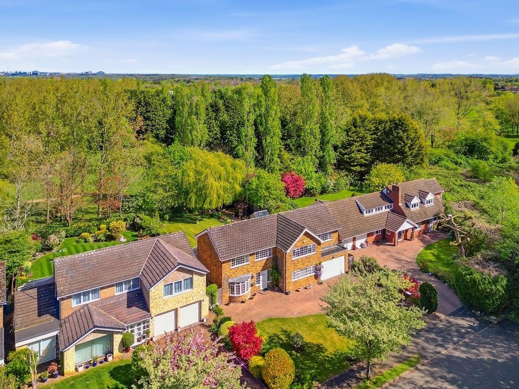 Property photo 3 of 32