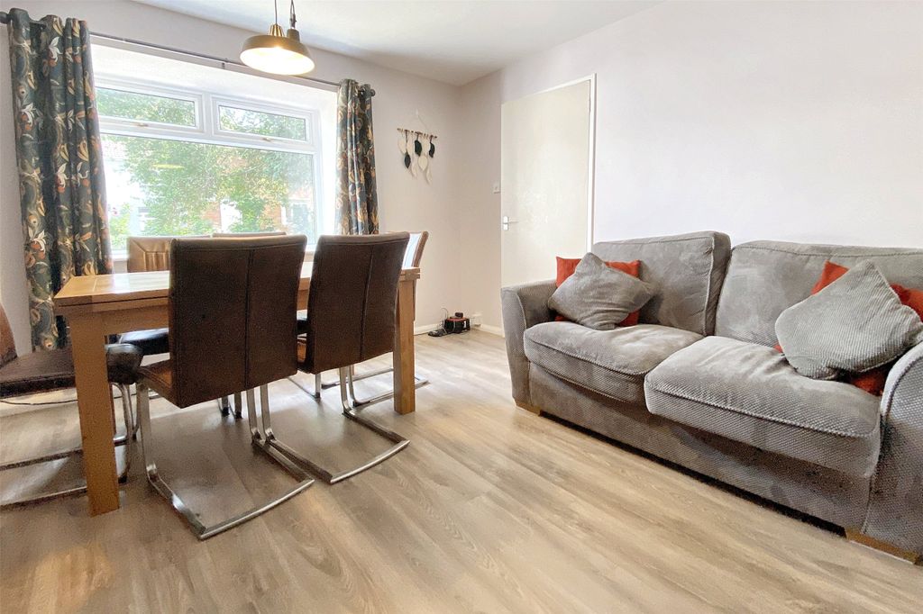 Property photo 2 of 16 2 - Picture No. 02