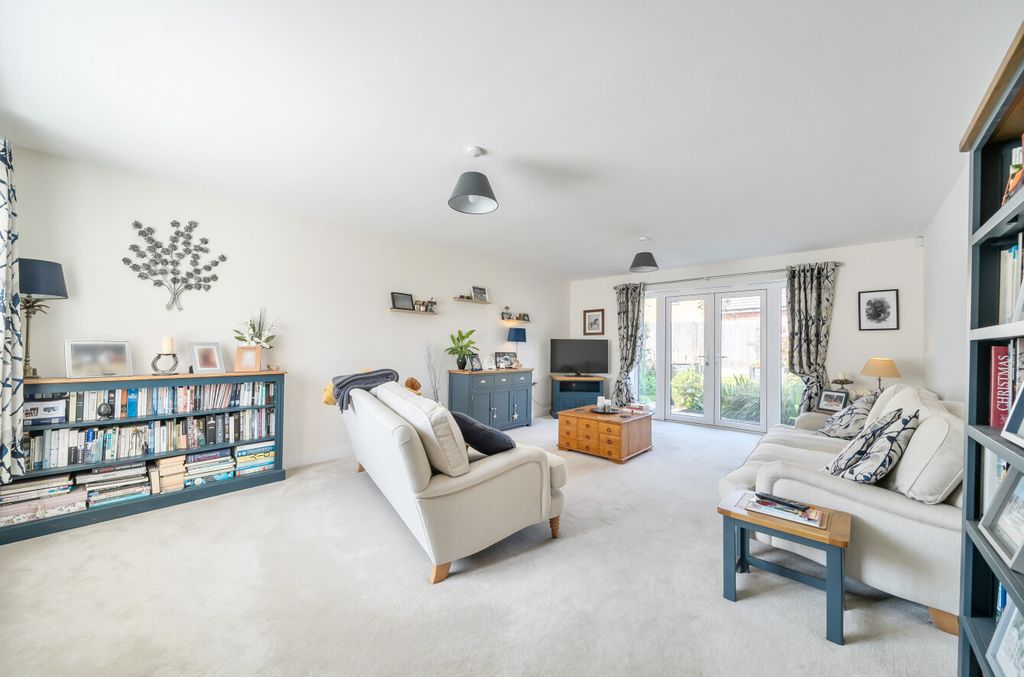 Property photo 2 of 20 14509392669Ef92924E40c