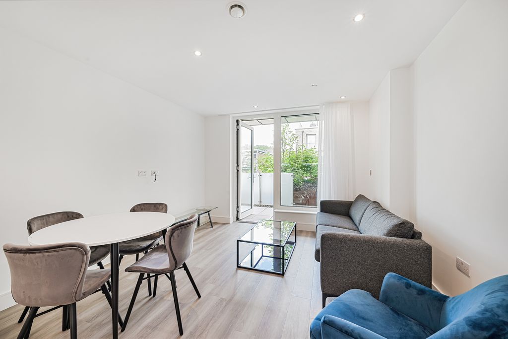 Property photo 2 of 9