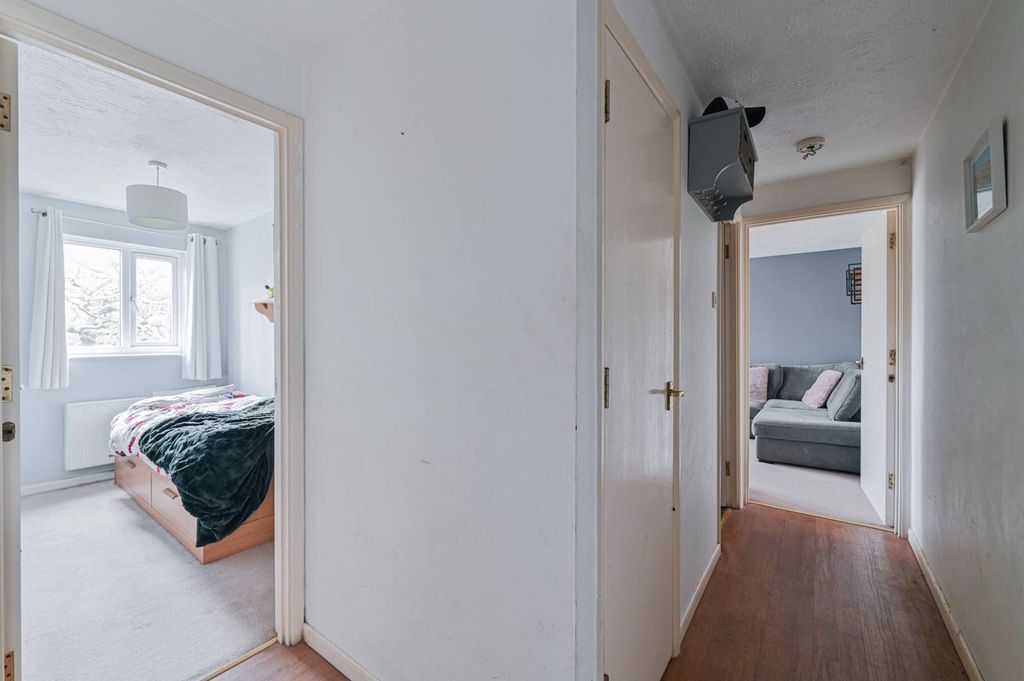 Property photo 3 of 11