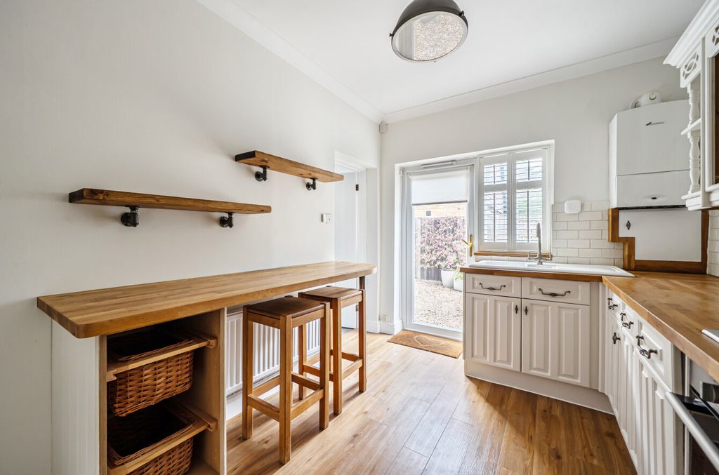 Property photo 3 of 19 1400526-13-696F9A...