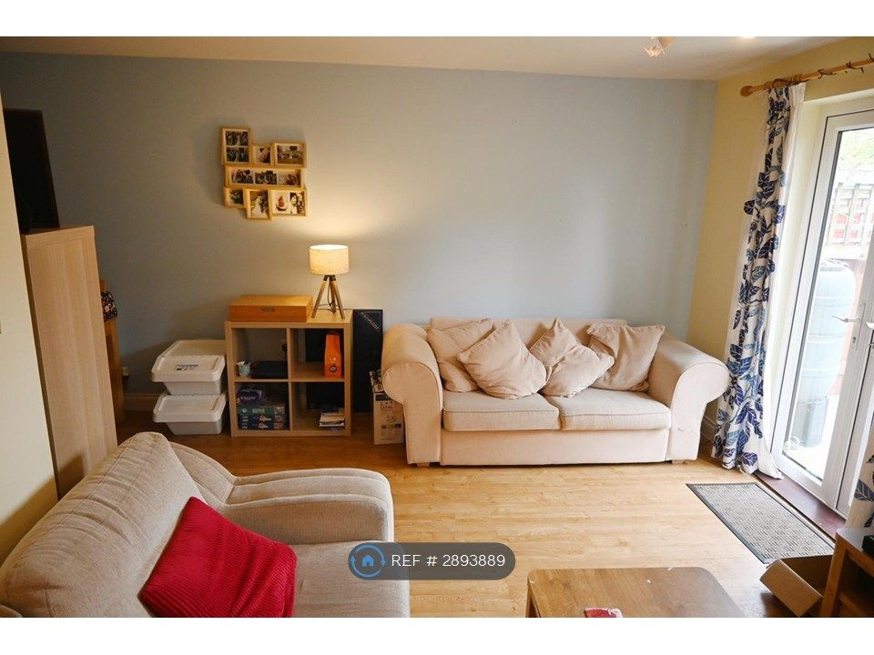 Property photo 3 of 16 Living Area
