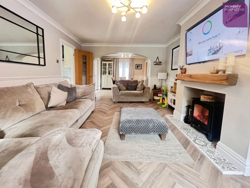 Property photo 3 of 15 Pbox-Img.Jpg