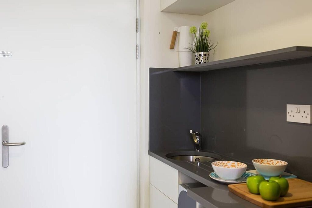 Property photo 2 of 12 Kitchen
