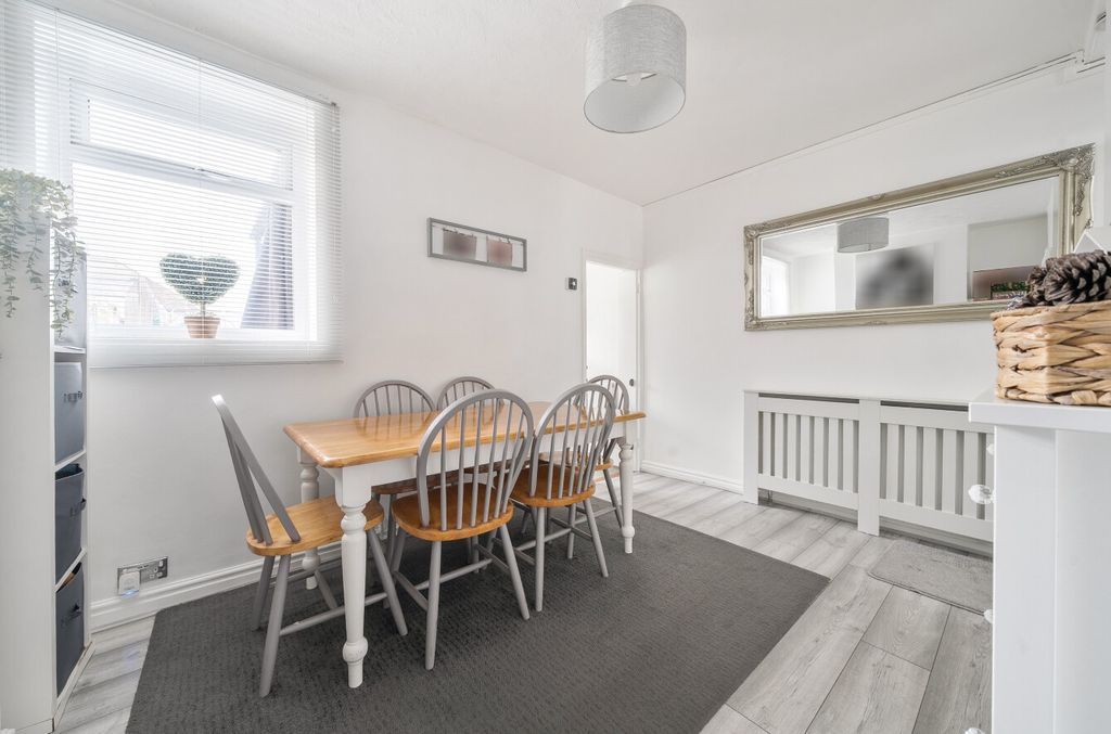 Property photo 3 of 12 1480482-12-6A328B...