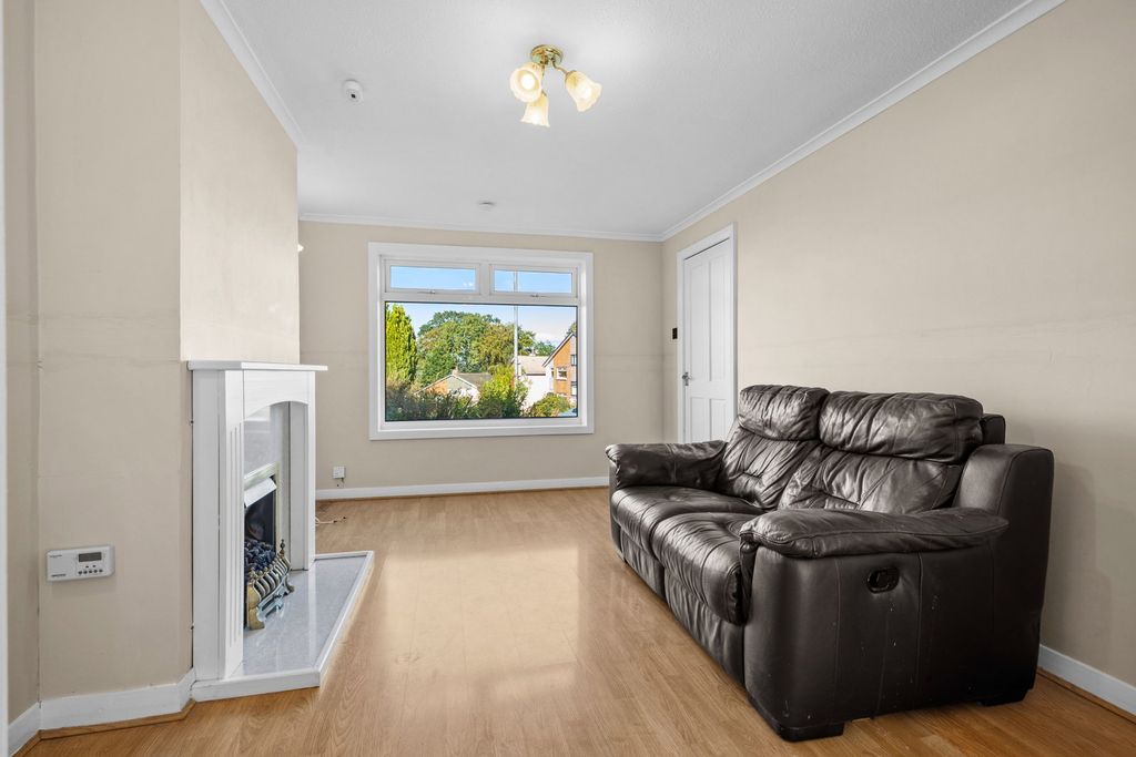 Property photo 2 of 41