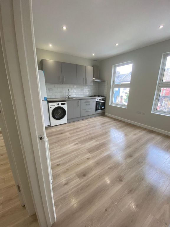 Property photo 1 of 4