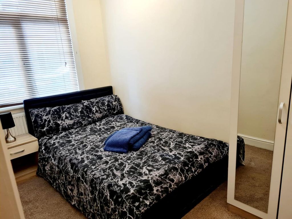 Property photo 1 of 13 Bedroom