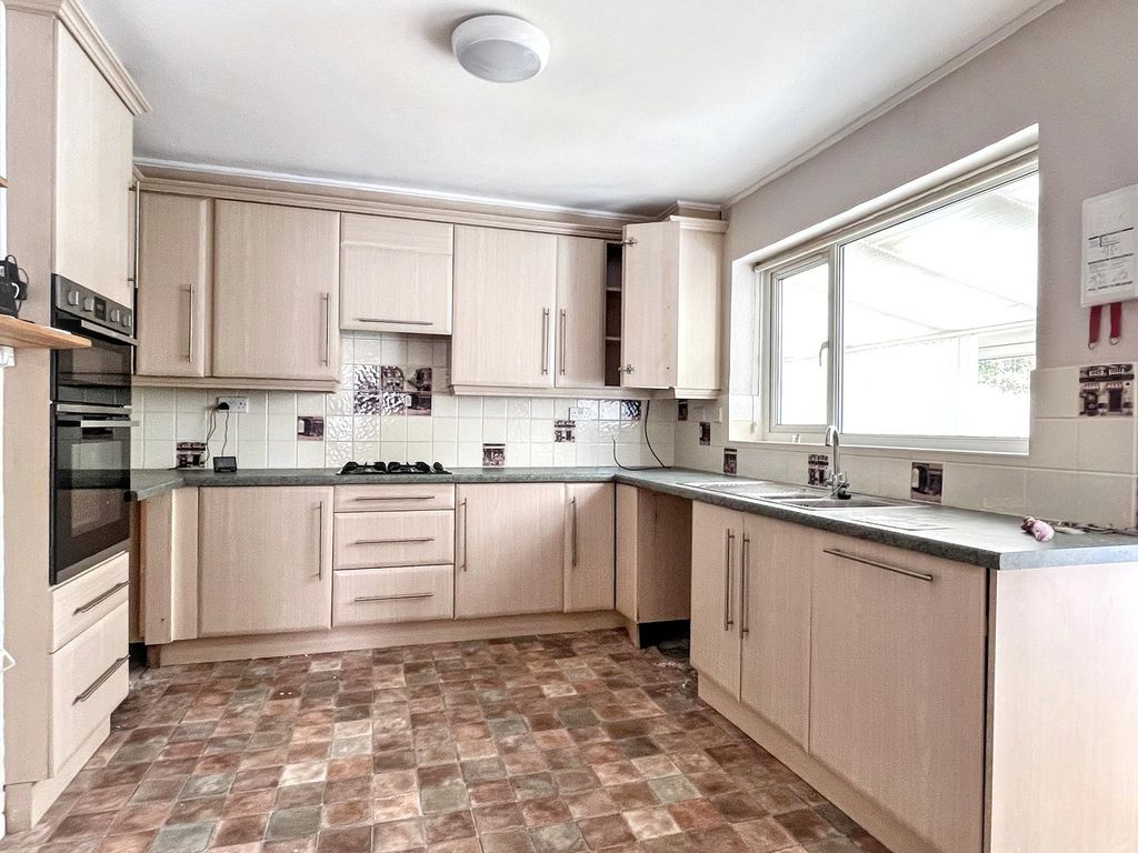 Property photo 3 of 14 Not Specified