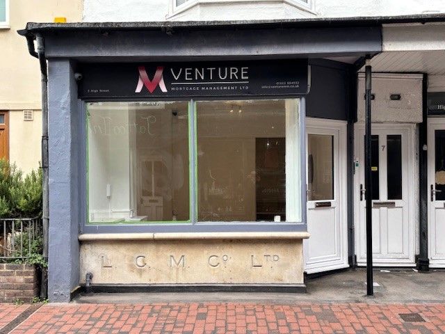 Property photo 1 of 4 Photo 4