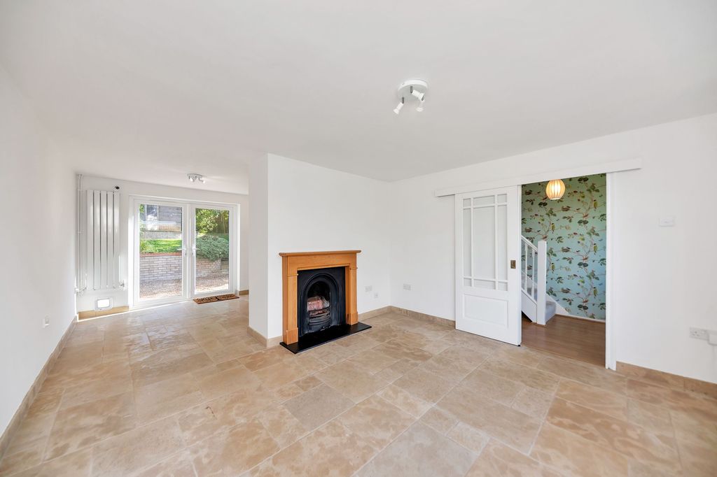 Property photo 3 of 21