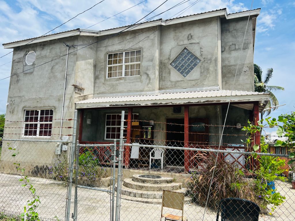 Property photo 2 of 6