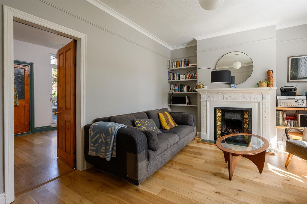 Property photo 3 of 16 Living Room